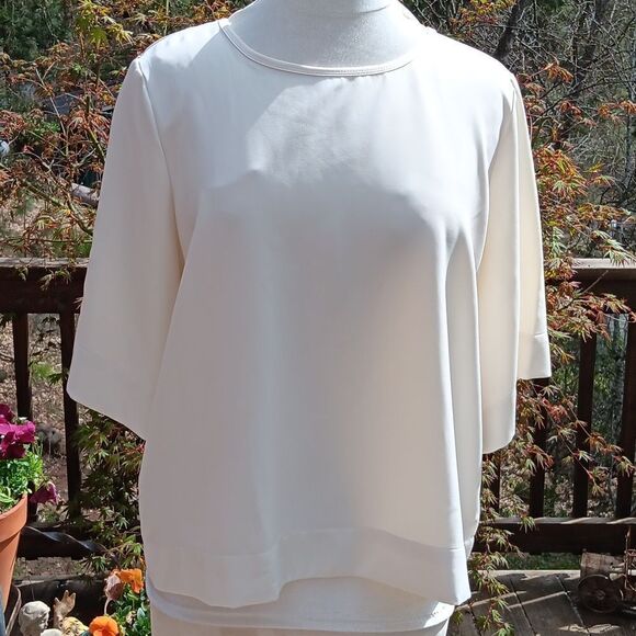 Ann Taylor Factory Top - Picture 1 of 8